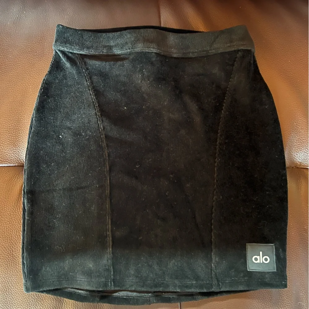 ALO Micro Courduroy Winter Break Mini skirt